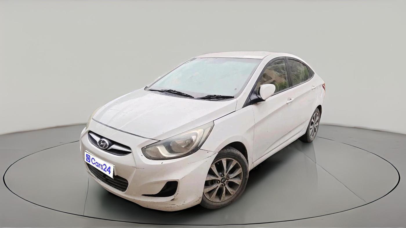 2014 Hyundai Verna FLUIDIC 1.4 VTVT CX, Petrol, Manual, 1,24,111 km, exterior