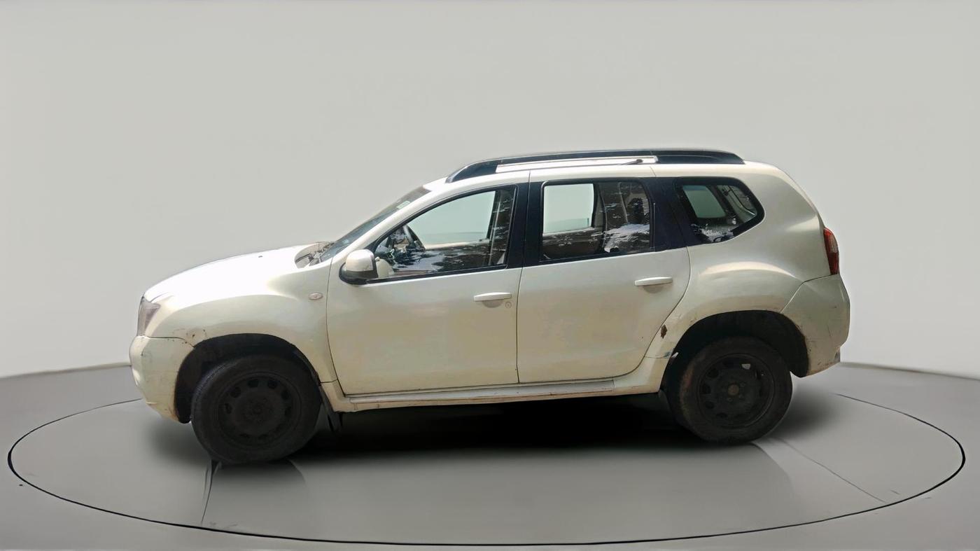 2013 Nissan Terrano XL (P), Petrol, Manual, 98,982 km, exterior