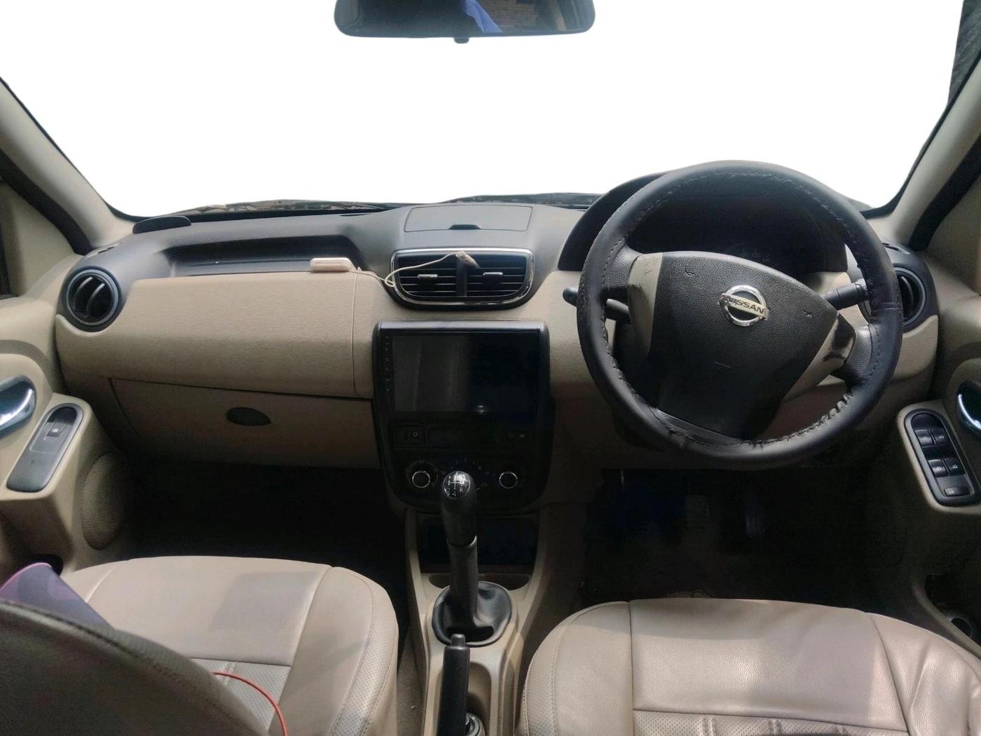 2013 Nissan Terrano XL (P), Petrol, Manual, 98,982 km, interior
