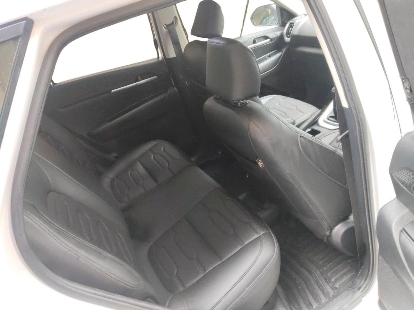 2021 KIA SONET HTK PLUS 1.2, Petrol, Manual, 47,388 km, interior