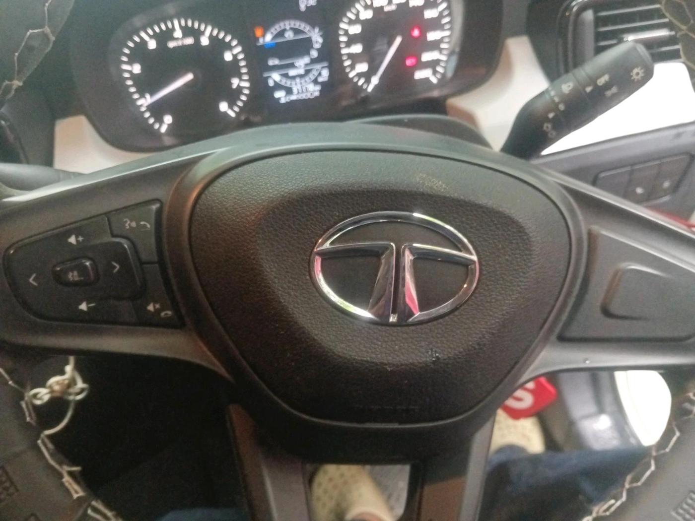 2023 Tata PUNCH PURE MT, Petrol, Manual, 37,178 km, interior