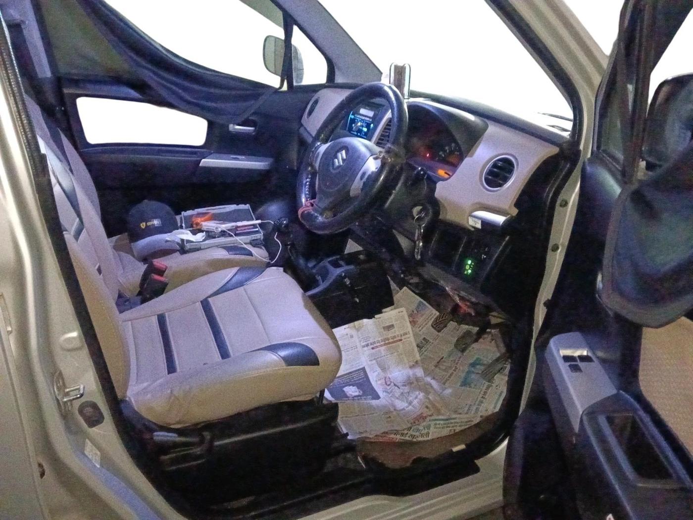 2018 Maruti Wagon R 1.0 LXI CNG, CNG, Manual, 61,835 km, interior