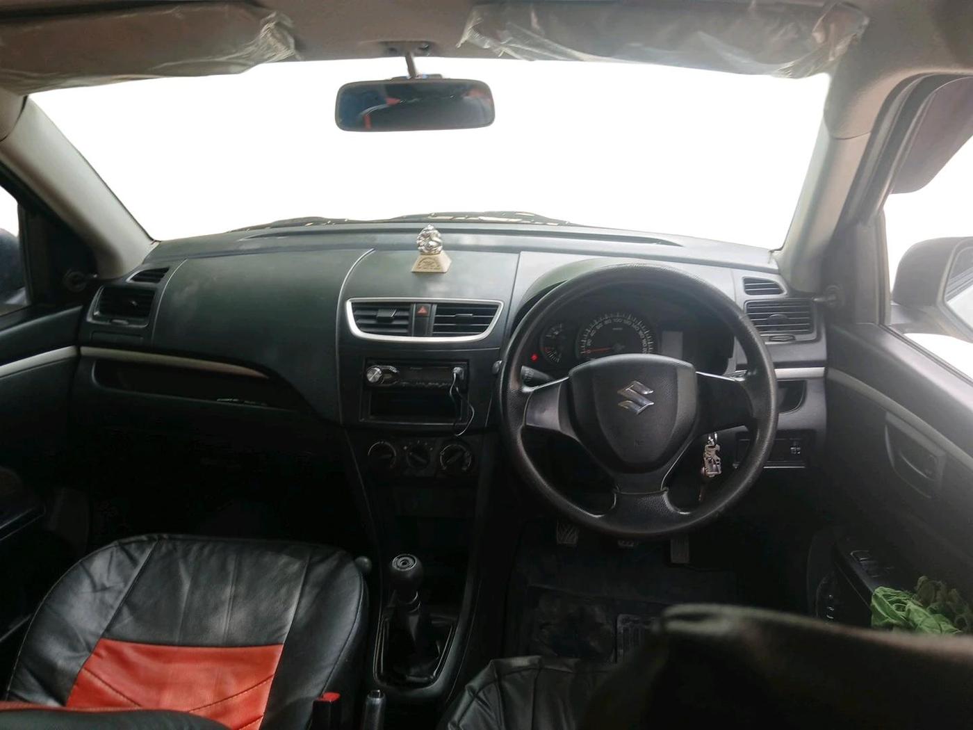 2016 Maruti Swift LXI (O), Petrol, Manual, 60,430 km, interior