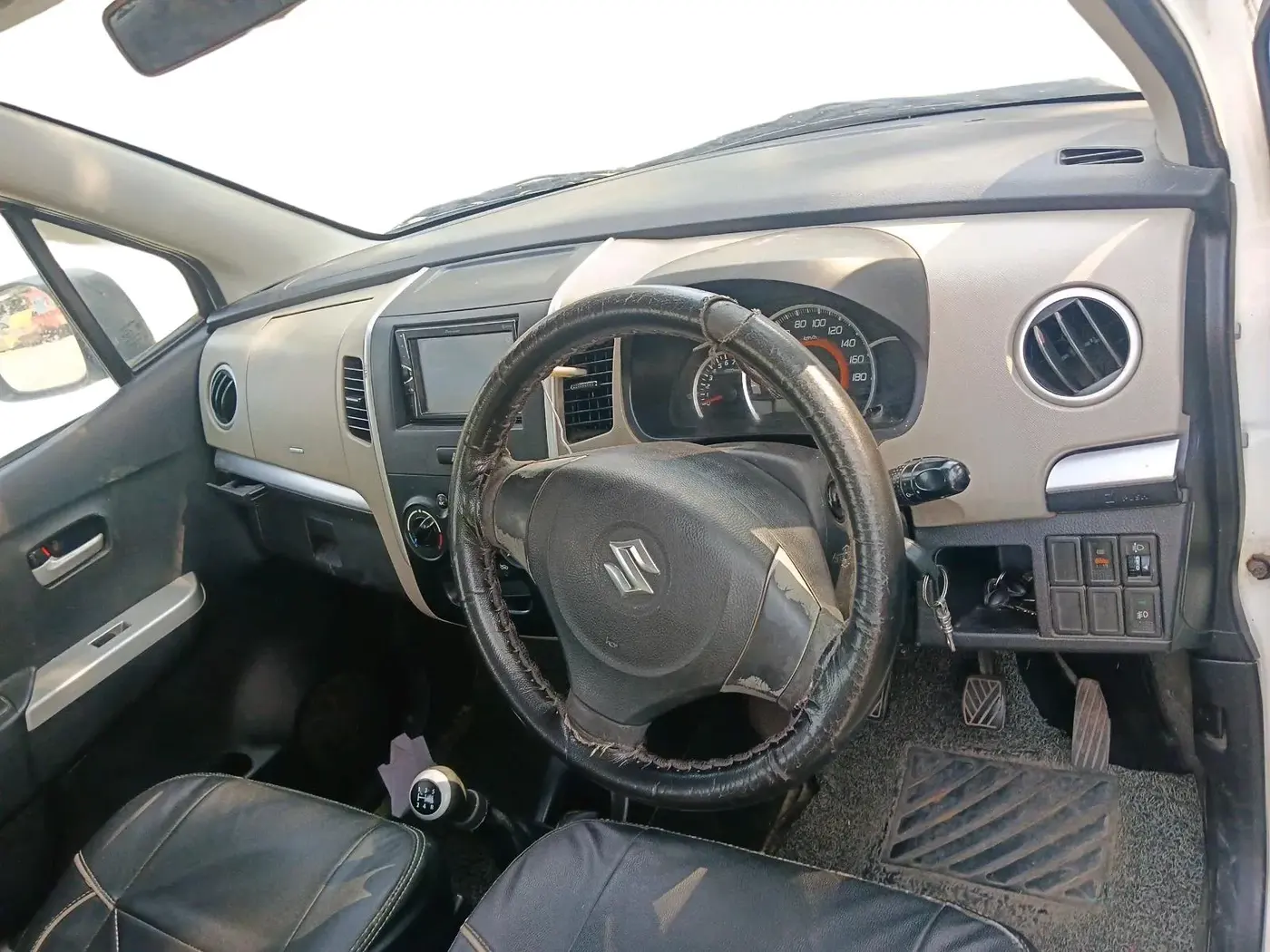 2015 Maruti Wagon R 1.0 VXI, Petrol, Manual, 75,801 km, interior