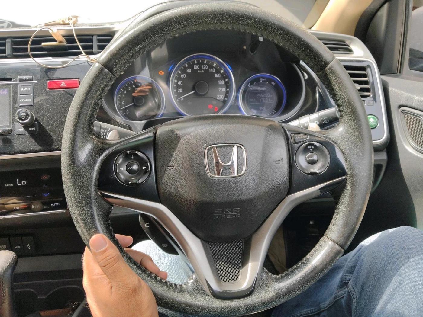2015 Honda City 1.5L I-VTEC VX CVT, Petrol, Automatic, 2,55,209 km, interior