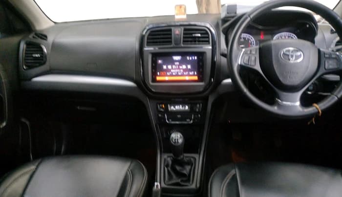 2021 Toyota URBAN CRUISER PREMIUM GRADE MT DUAL TONE, Petrol, Manual, 45,042 km, interior