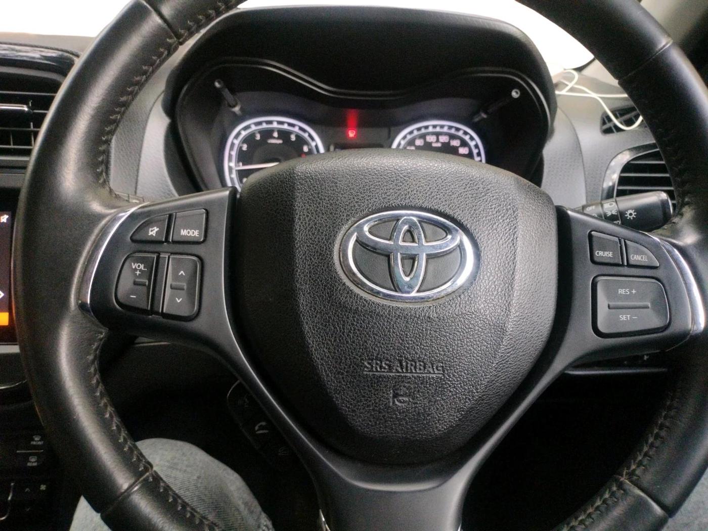2021 Toyota URBAN CRUISER PREMIUM GRADE MT DUAL TONE, Petrol, Manual, 45,042 km, interior