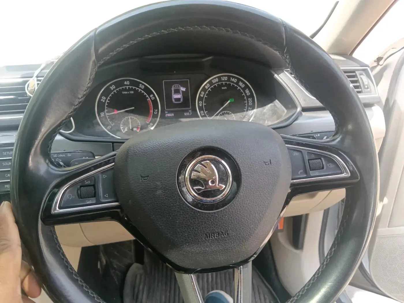2016 Skoda Superb STYLE 1.8 TSI AT, Petrol, Automatic, 29,669 km, interior