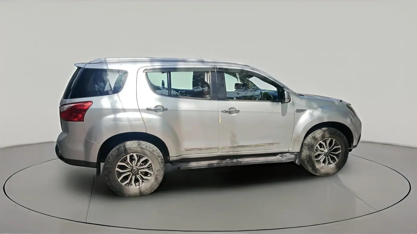 2018 ISUZU MU-X 4x2 AT, Diesel, Automatic, 1,17,662 km, exterior
