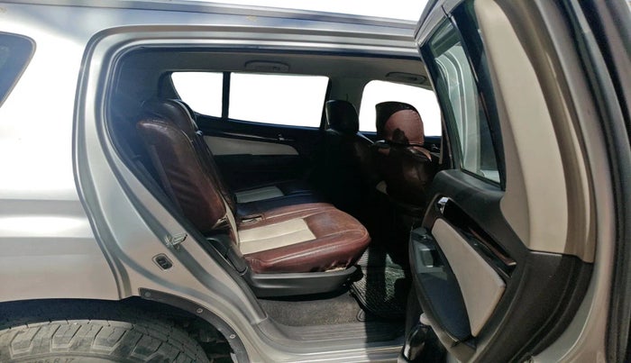 2018 ISUZU MU-X 4x2 AT, Diesel, Automatic, 1,17,662 km, interior