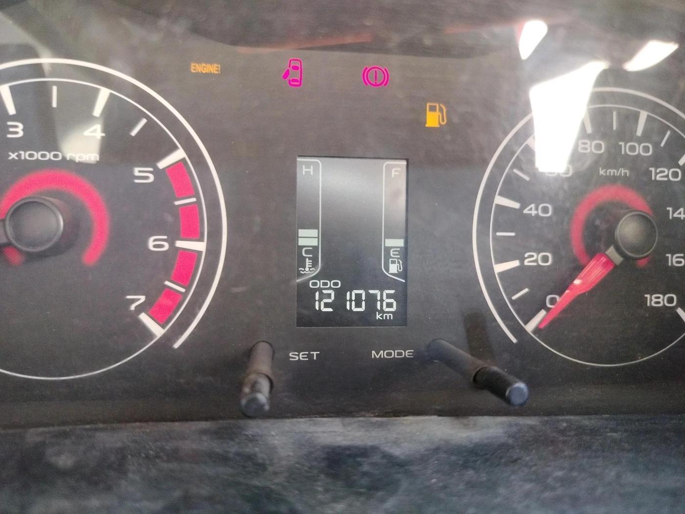 2017 Mahindra Kuv100 K2 D 6 STR, Diesel, Manual, 1,21,076 km, interior