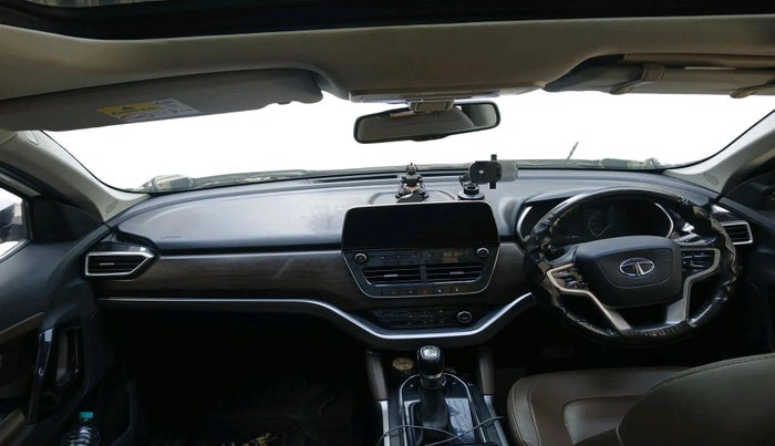 2020 Tata Harrier XZA PLUS 2.0L, Diesel, Automatic, 88,049 km, interior