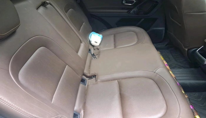 2020 Tata Harrier XZA PLUS 2.0L, Diesel, Automatic, 88,049 km, interior