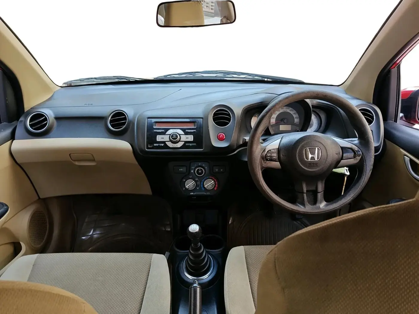 2014 Honda Brio VX MT, Petrol, Manual, 28,674 km, interior