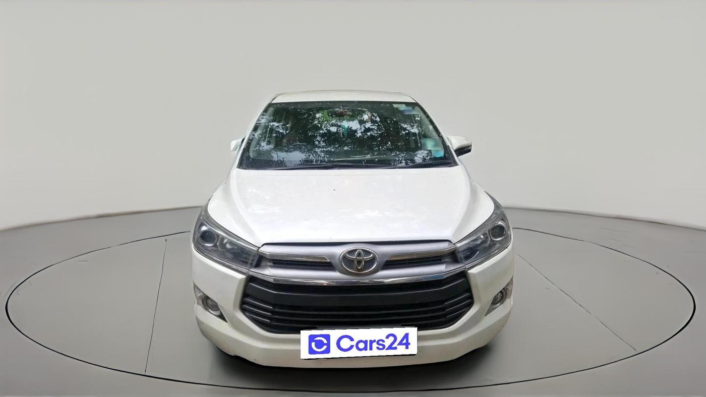2017 Toyota Innova Crysta 2.4 VX 7 STR, Diesel, Manual, 1,68,374 km, exterior