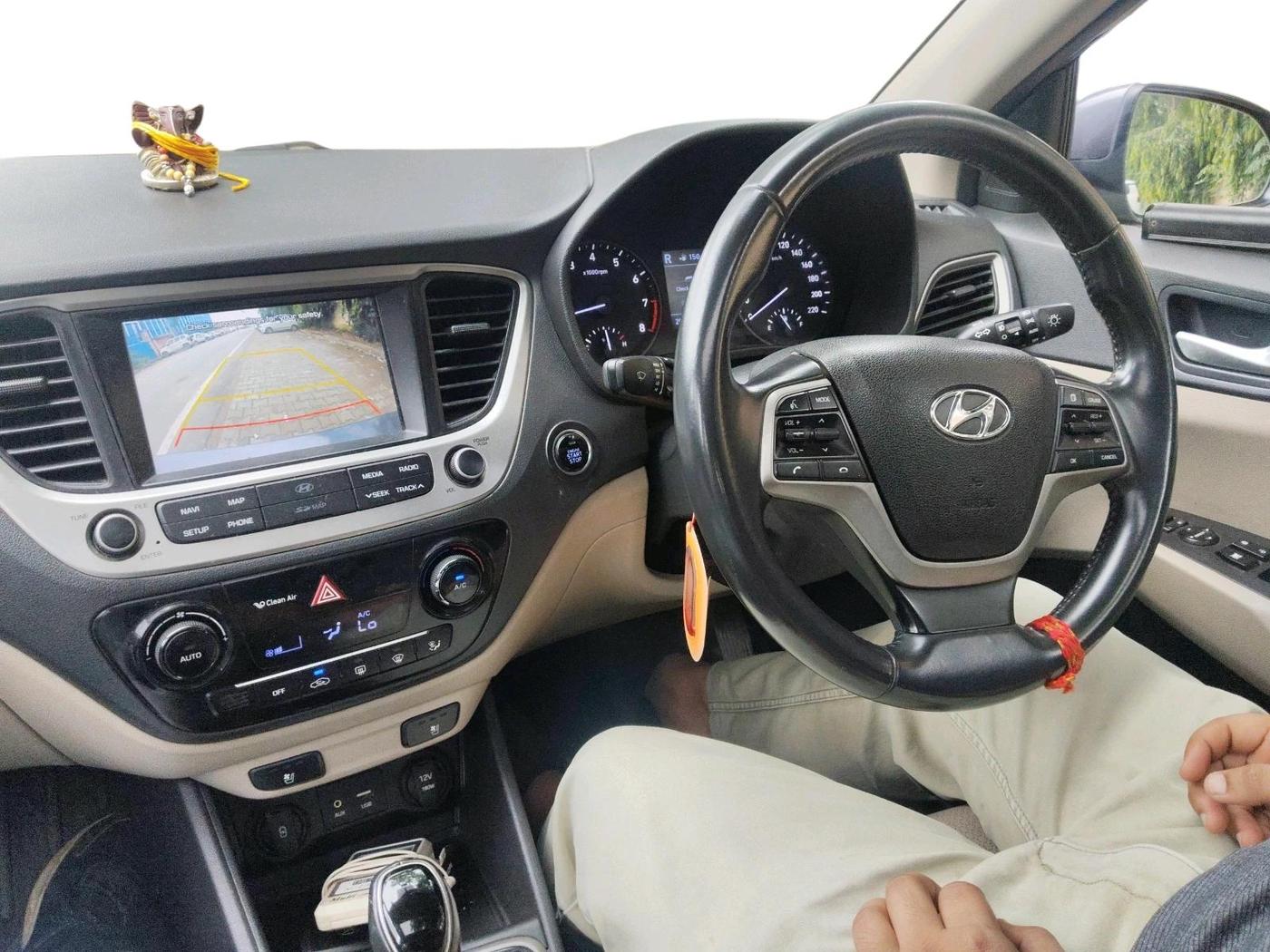 2017 Hyundai Verna 1.6 VTVT SX (O) AT, Petrol, Automatic, 91,905 km, interior