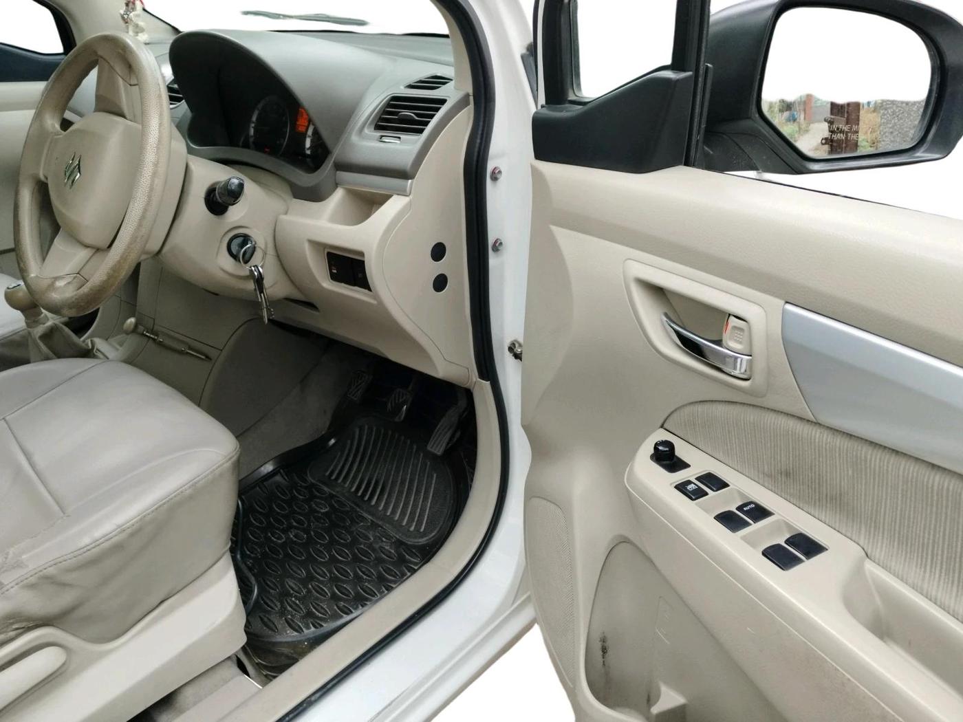 2012 Maruti Ertiga VXI, Petrol, Manual, 1,52,901 km, interior