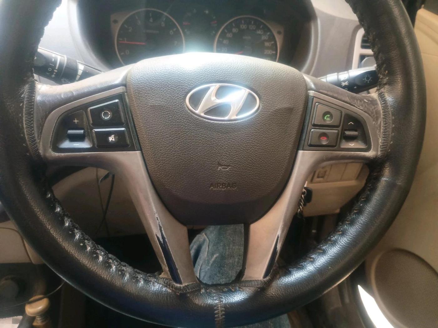 2011 Hyundai i20 SPORTZ 1.2, Petrol, Manual, 1,04,543 km, interior