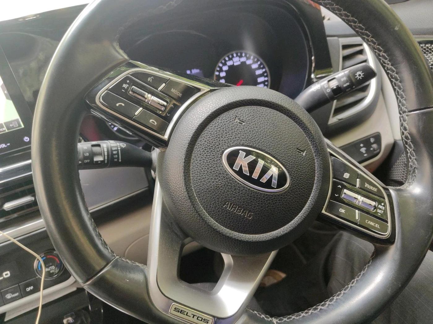 2020 KIA SELTOS HTX IVT 1.5 PETROL, Petrol, Automatic, 67,226 km, interior
