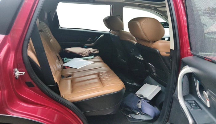 2018 Mahindra XUV500 W11 AT, Diesel, Automatic, 97,459 km, interior