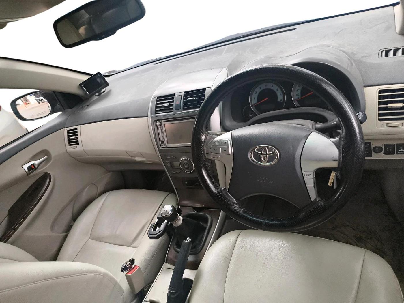 2012 Toyota Corolla Altis G PETROL, Petrol, Manual, 63,560 km, interior