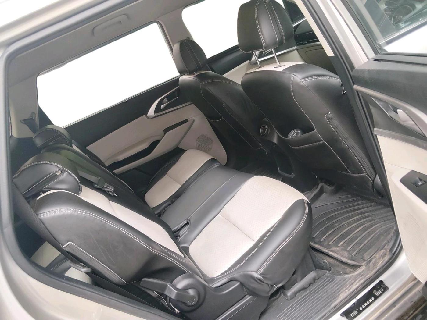 2024 KIA CARENS PRESTIGE 1.5 PETROL 7 STR, CNG, Manual, 43,375 km, interior