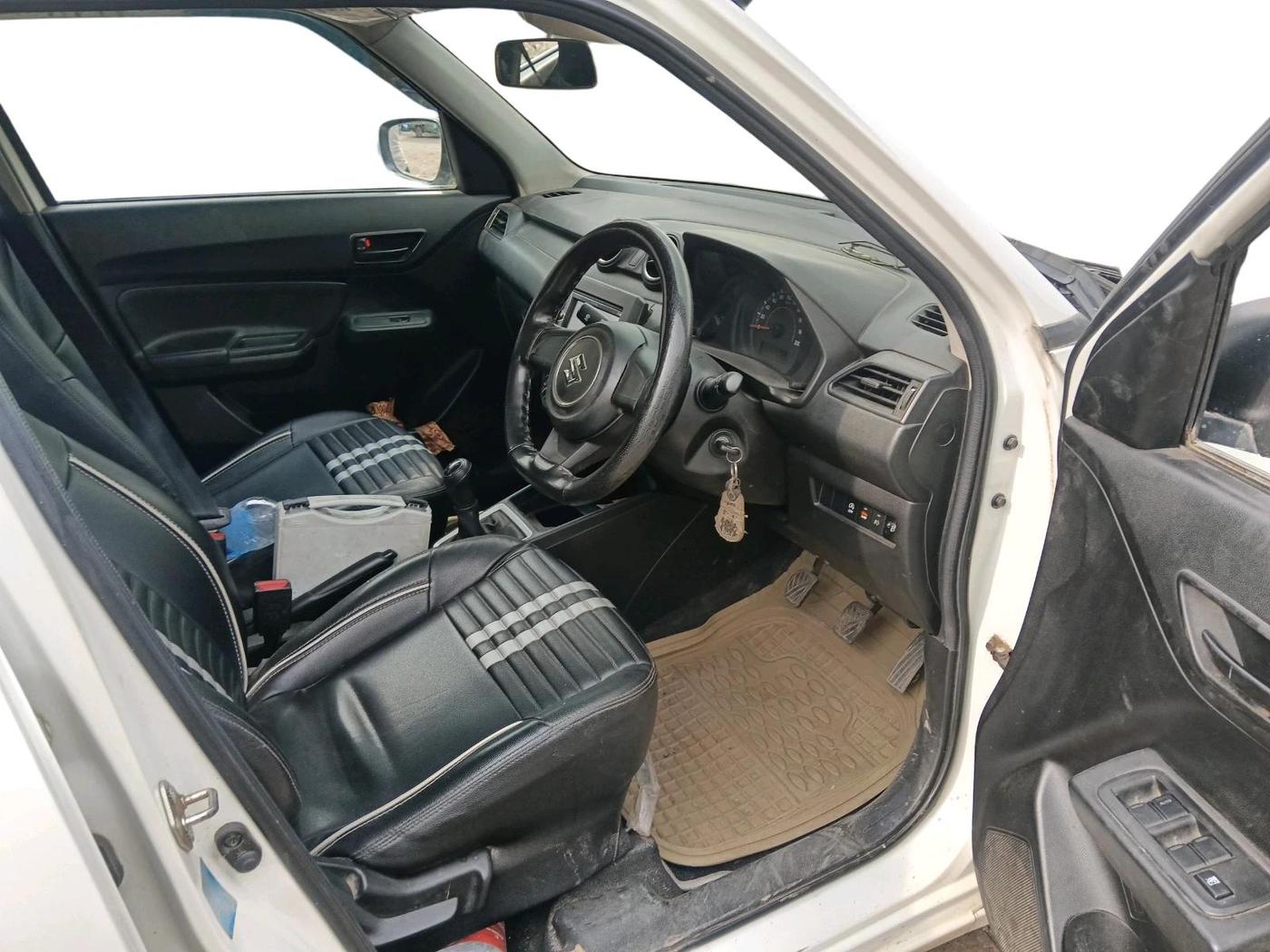 2022 Maruti Swift LXI, Petrol, Manual, 62,822 km, interior