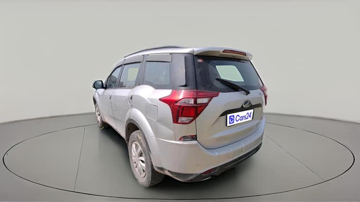 2020 Mahindra XUV500 W7, Diesel, Manual, 1,13,837 km, exterior