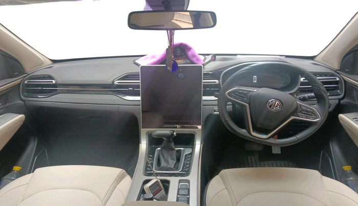 2024 MG HECTOR SHARP PRO 1.5 PETROL TURBO CVT PETROL, Petrol, Automatic, 16,527 km, interior