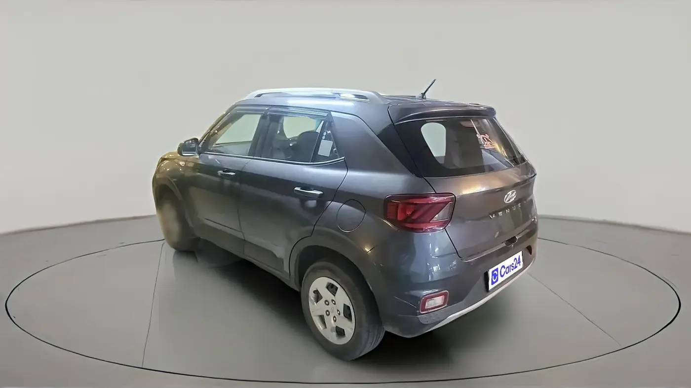 2022 Hyundai VENUE S 1.2, Petrol, Manual, 54,534 km, exterior