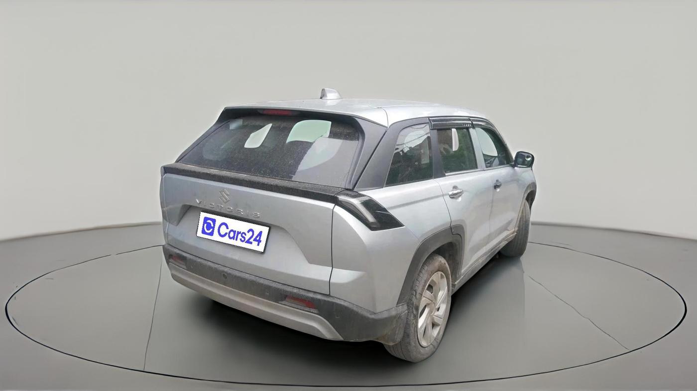 2025 Maruti Victoris Lxi 1.5 CNG MT, CNG, Manual, 14,762 km, exterior