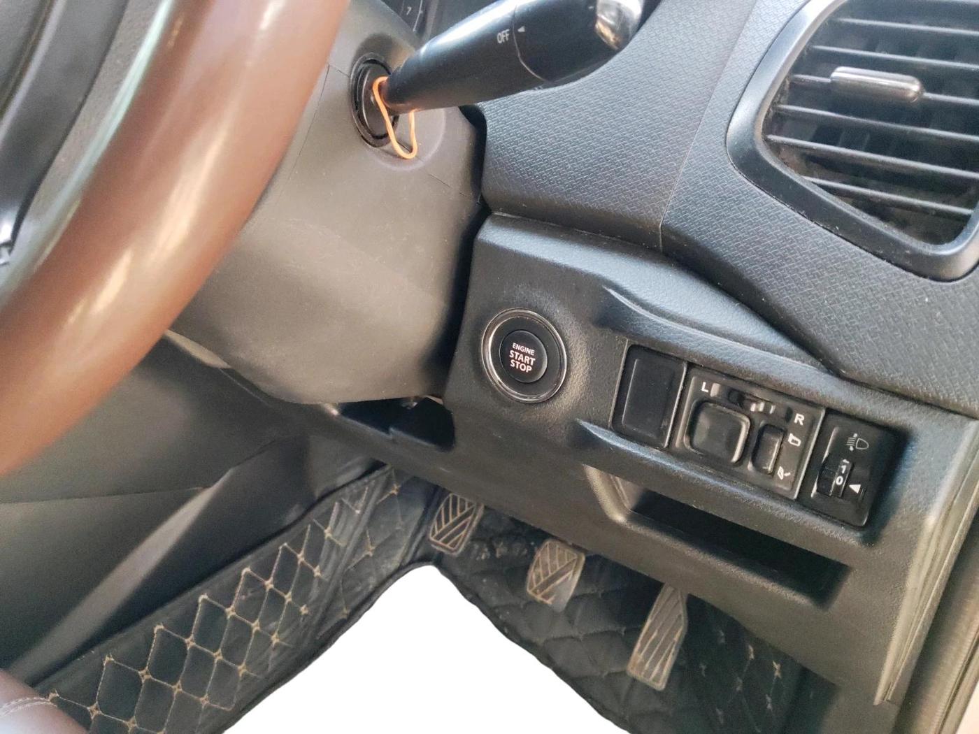 2021 Maruti Vitara Brezza VXI, Petrol, Manual, 1,13,011 km, interior