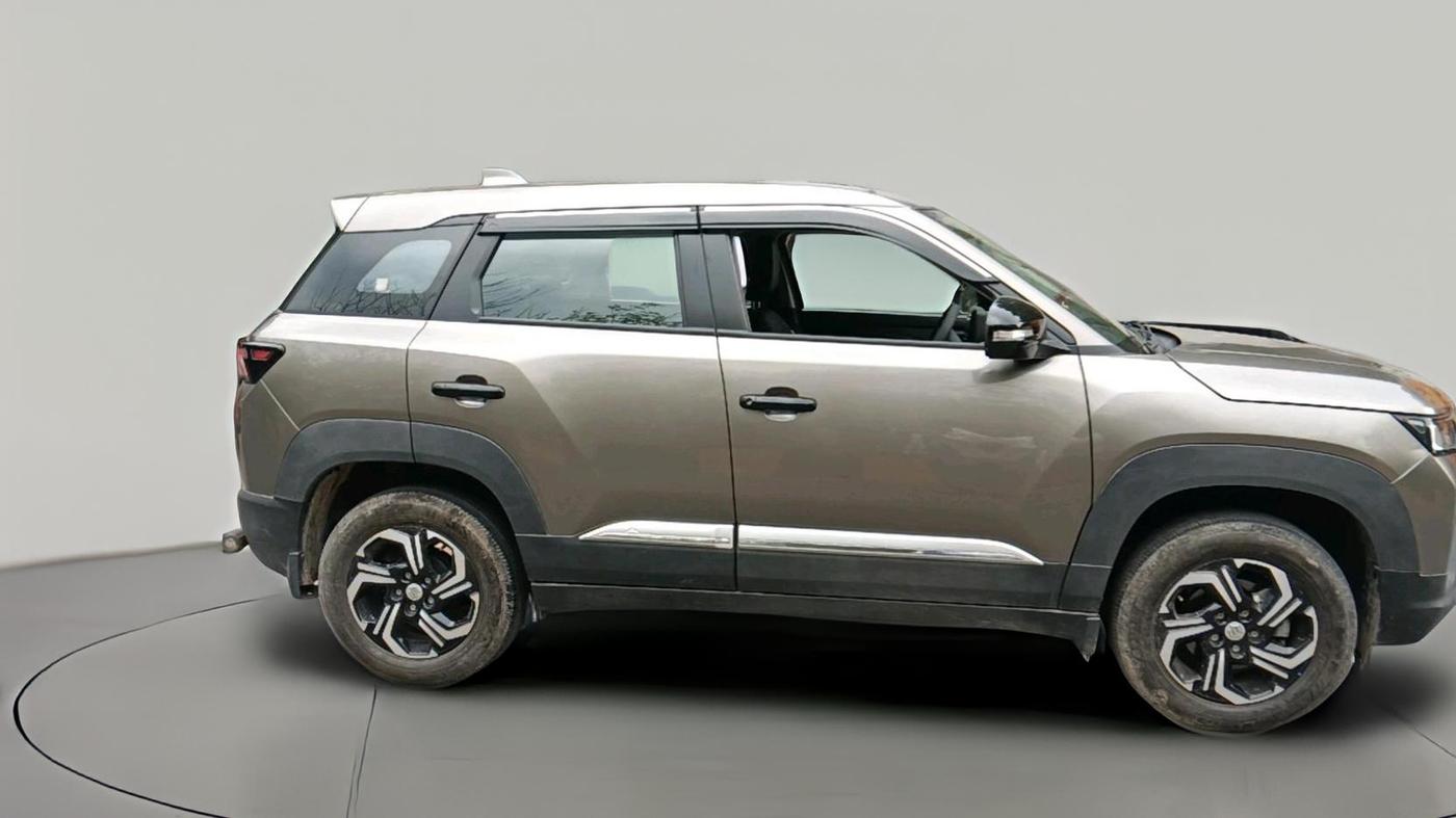 2023 Maruti BREZZA LXI, Petrol, Manual, 8,118 km, exterior
