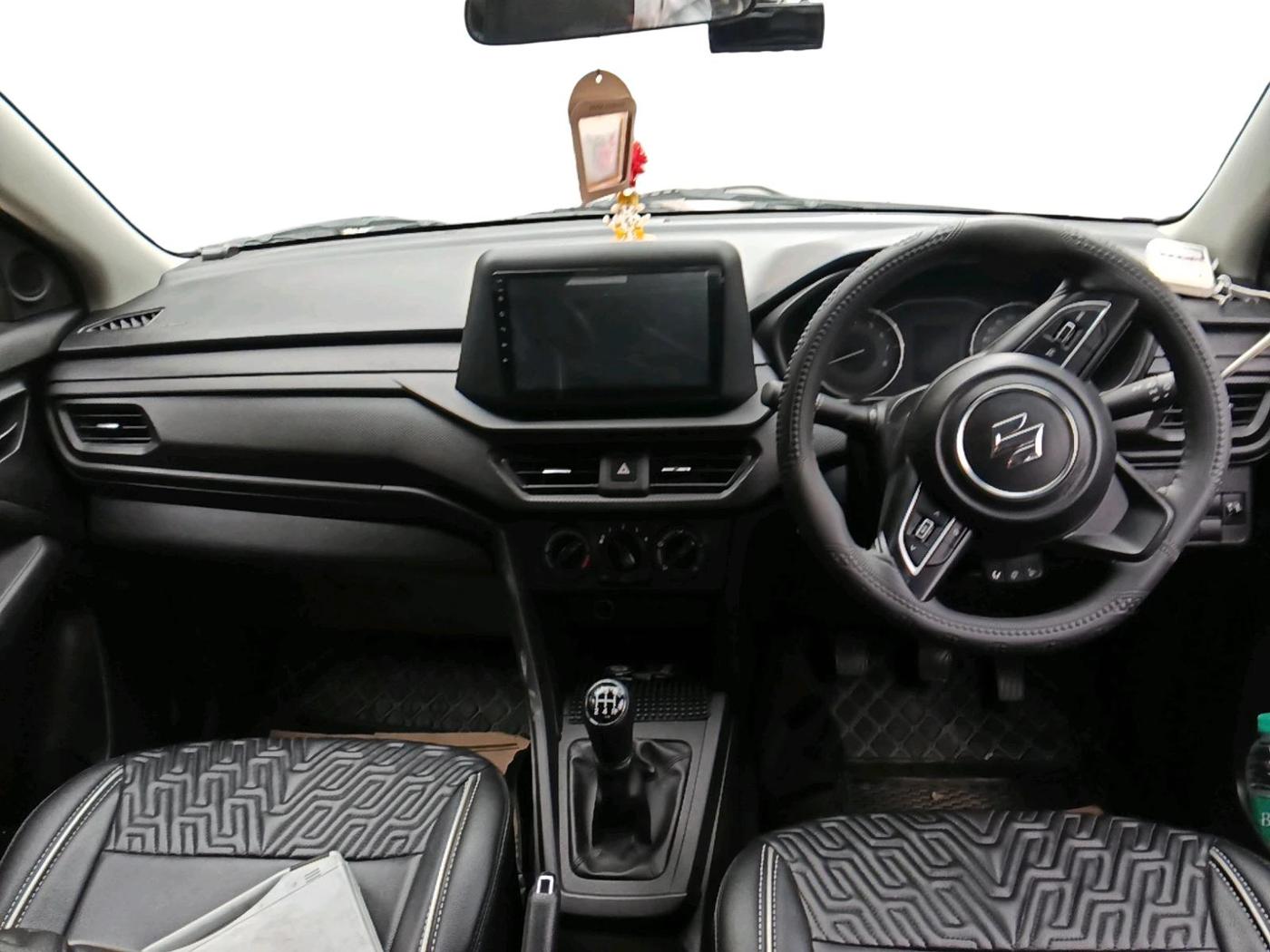 2023 Maruti BREZZA LXI, Petrol, Manual, 8,118 km, interior