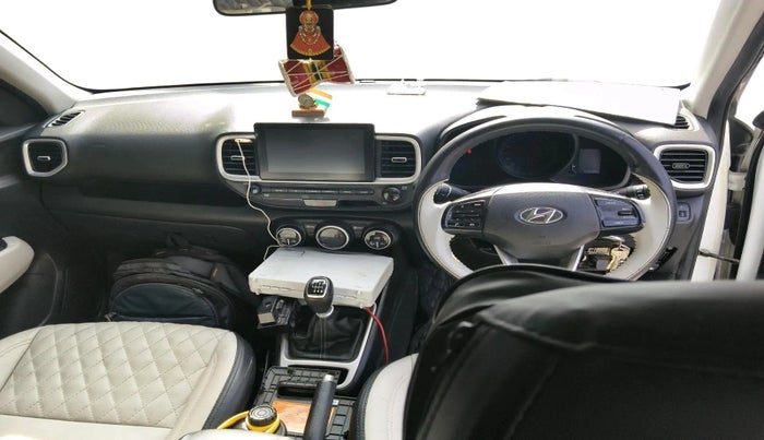 2021 Hyundai VENUE SX 1.5 CRDI, Diesel, Manual, 1,00,028 km, interior