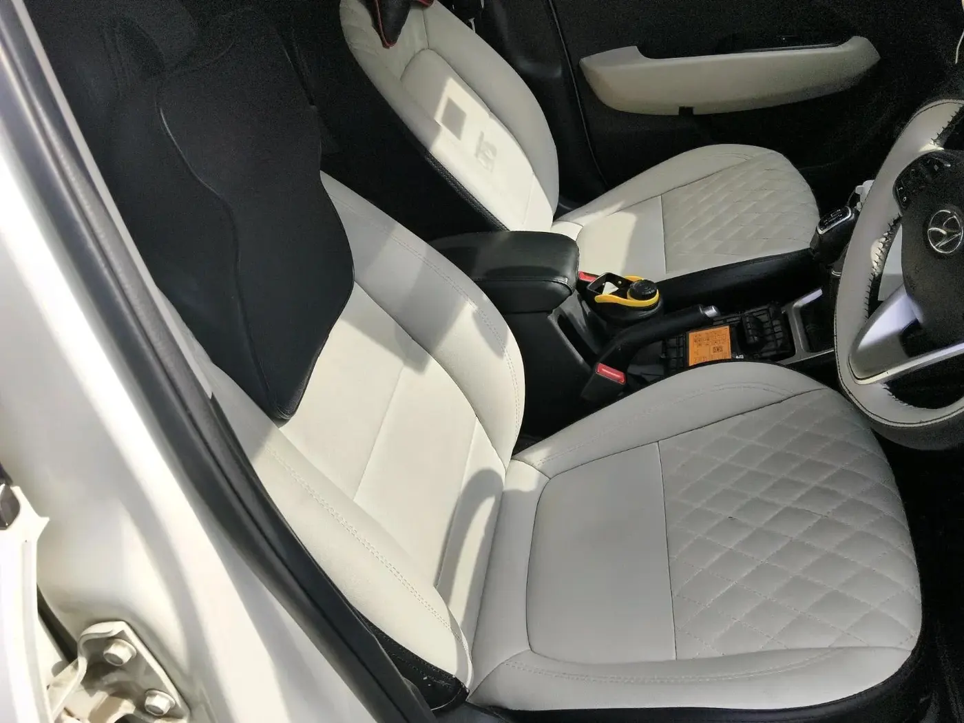 2021 Hyundai VENUE SX 1.5 CRDI, Diesel, Manual, 1,00,028 km, interior