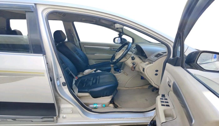 2017 Maruti Ertiga VXI CNG, CNG, Manual, 1,31,917 km, interior