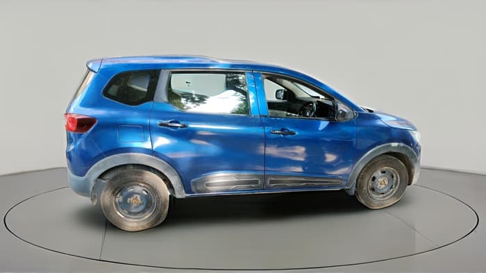 2020 Renault TRIBER RXE MT, Petrol, Manual, 90,240 km, exterior