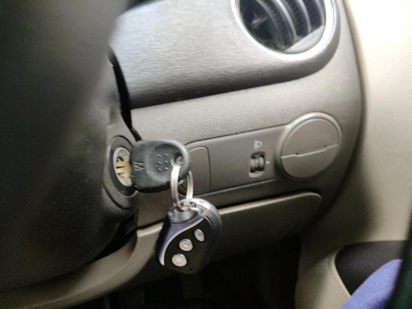 2011 Hyundai i10 MAGNA 1.2, Petrol, Manual, 1,63,475 km, interior