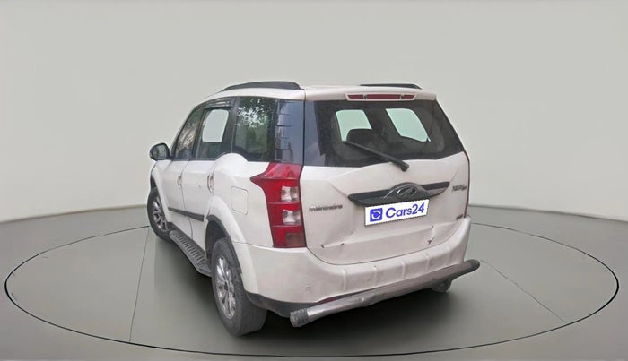 2017 Mahindra XUV500 W10 1.99, Diesel, Manual, 1,08,664 km, exterior