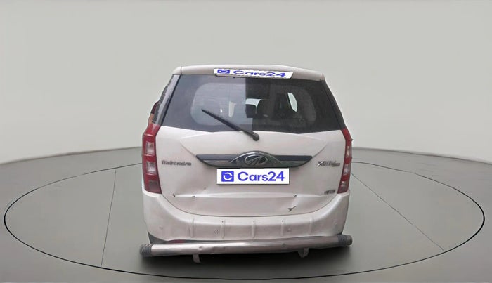 2017 Mahindra XUV500 W10 1.99, Diesel, Manual, 1,08,664 km, exterior