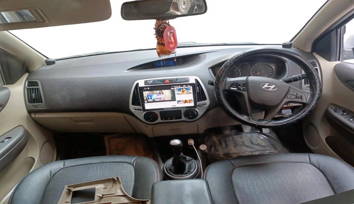 2014 Hyundai i20 SPORTZ 1.2, Petrol, Manual, 93,731 km, interior