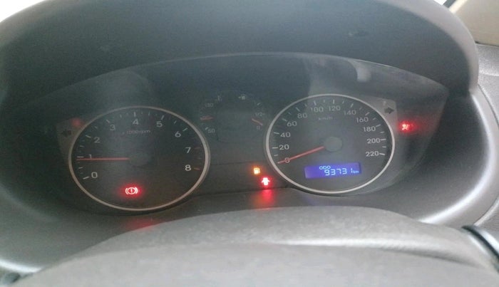 2014 Hyundai i20 SPORTZ 1.2, Petrol, Manual, 93,731 km, interior