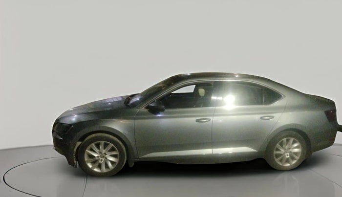 2018 Skoda Superb L&K 2.0 TDI AT, Diesel, Automatic, 2,08,500 km, exterior