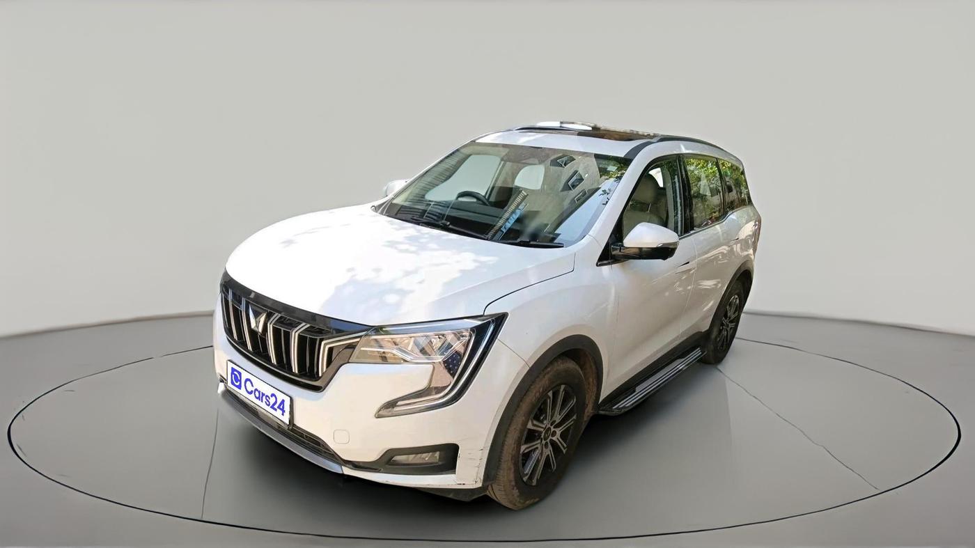 2022 Mahindra XUV700 AX 7 LUXURY P AT 7 STR, Petrol, Automatic, 40,739 km, exterior