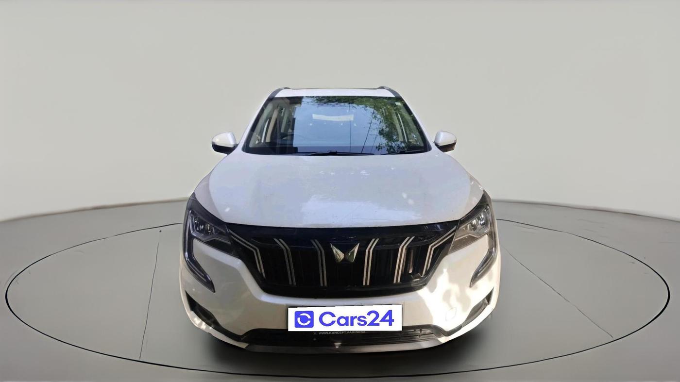 2022 Mahindra XUV700 AX 7 LUXURY P AT 7 STR, Petrol, Automatic, 40,739 km, exterior