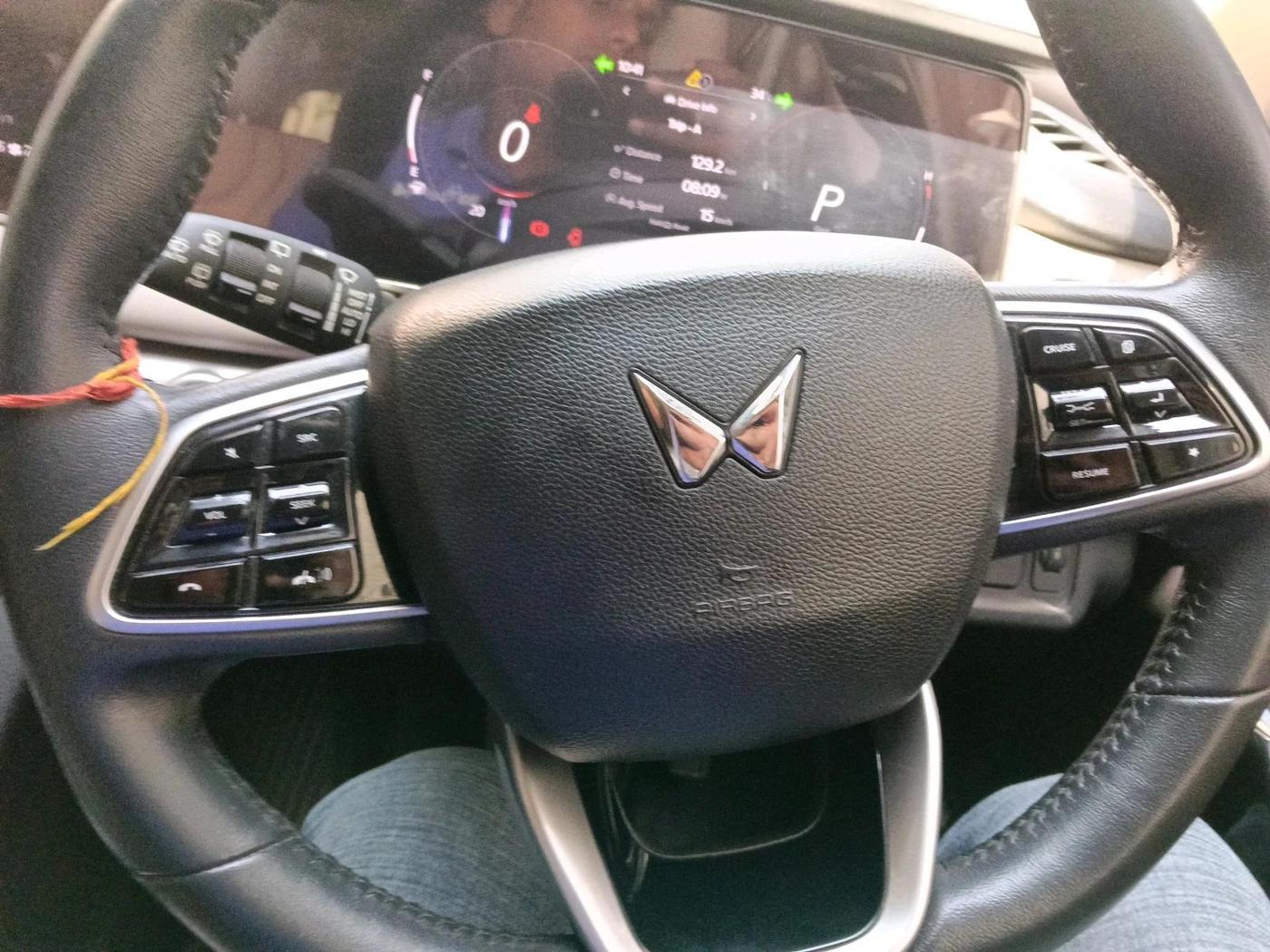 2022 Mahindra XUV700 AX 7 LUXURY P AT 7 STR, Petrol, Automatic, 40,739 km, interior