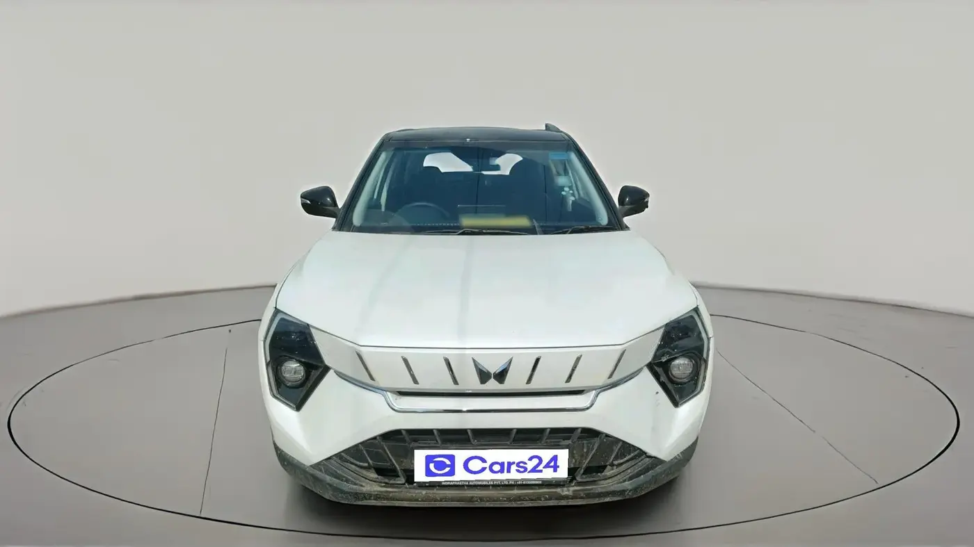 2025 Mahindra XUV 3XO REVX A 1.2 Petrol AT, Petrol, Automatic, 6,607 km, exterior