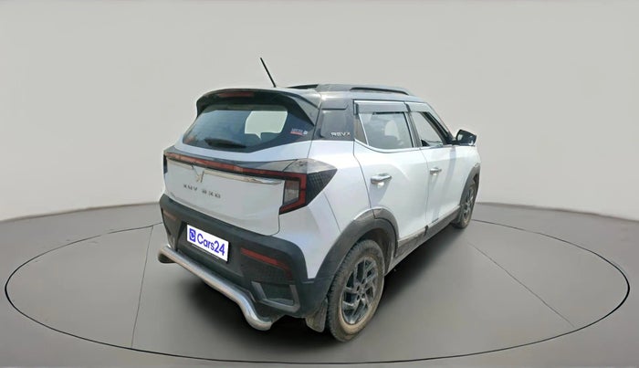 2025 Mahindra XUV 3XO REVX A 1.2 Petrol AT, Petrol, Automatic, 6,607 km, exterior