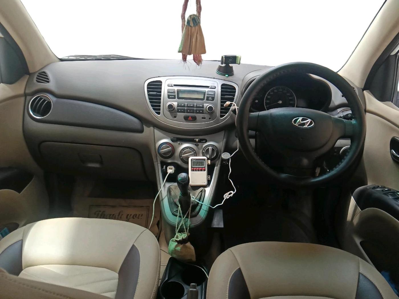2011 Hyundai i10 MAGNA 1.2, Petrol, Manual, 74,490 km, interior